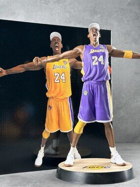 NBA Kobe Bryant Lakers Figure Statue Commemorative Model Boxed 13in